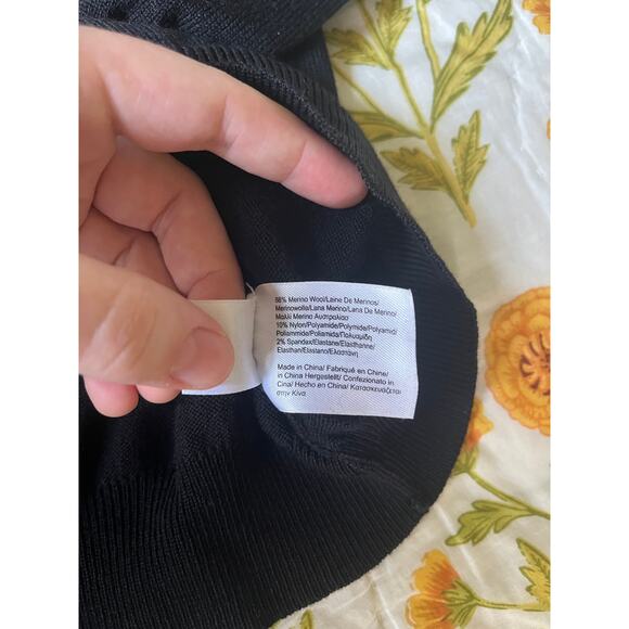 Brooks Brothers Extra Fine Italian Merino Wool Sweater - Picture 5 of 7